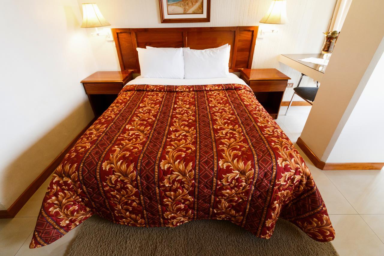 Hotel Anna Inn Olintepeque Ngoại thất bức ảnh