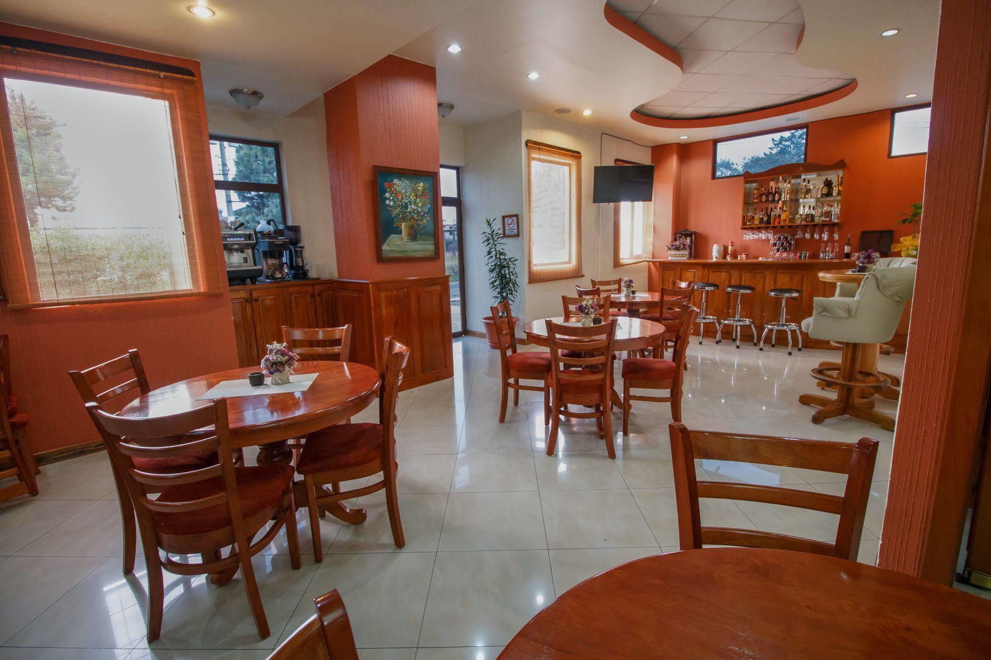 Hotel Anna Inn Olintepeque Ngoại thất bức ảnh