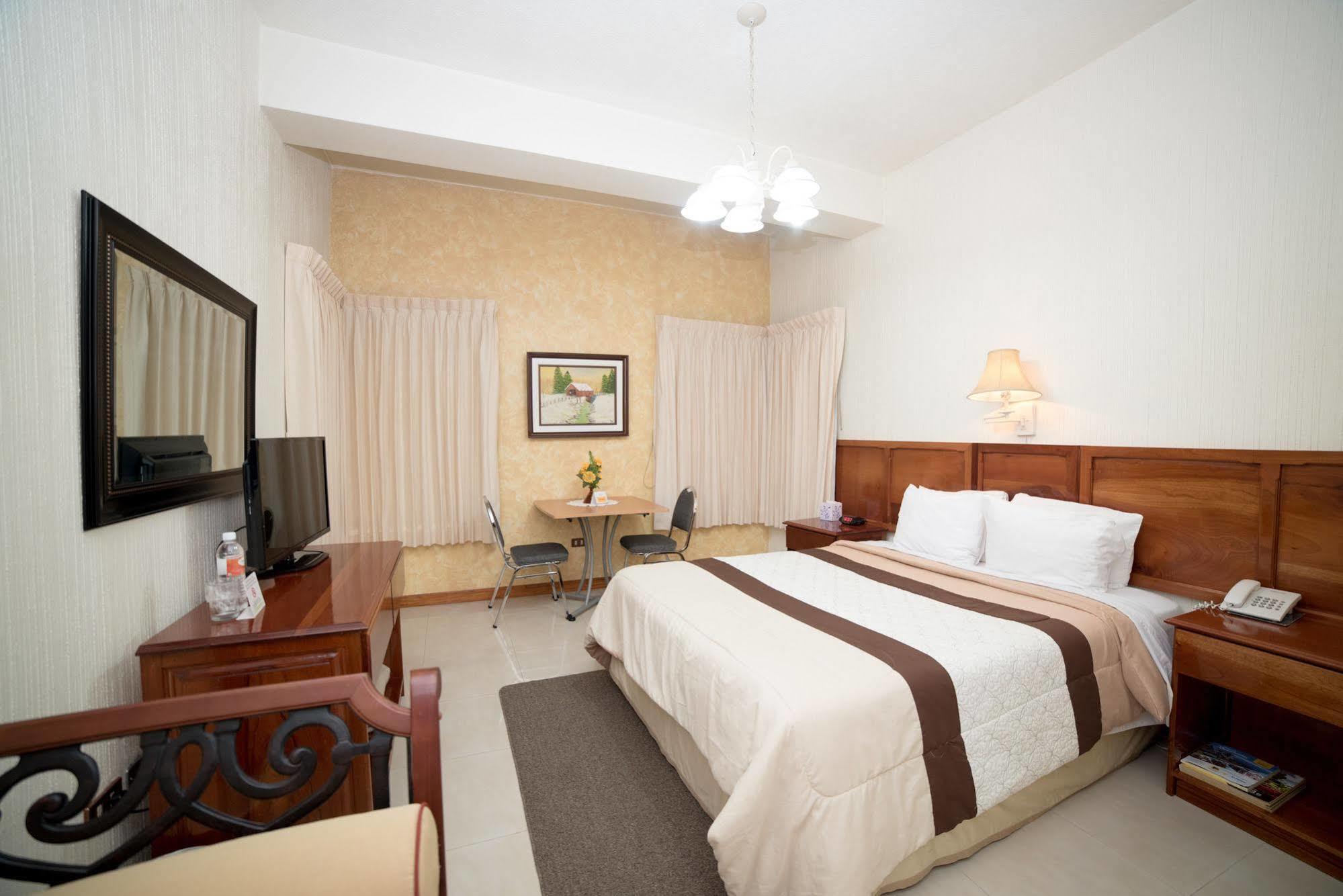 Hotel Anna Inn Olintepeque Ngoại thất bức ảnh