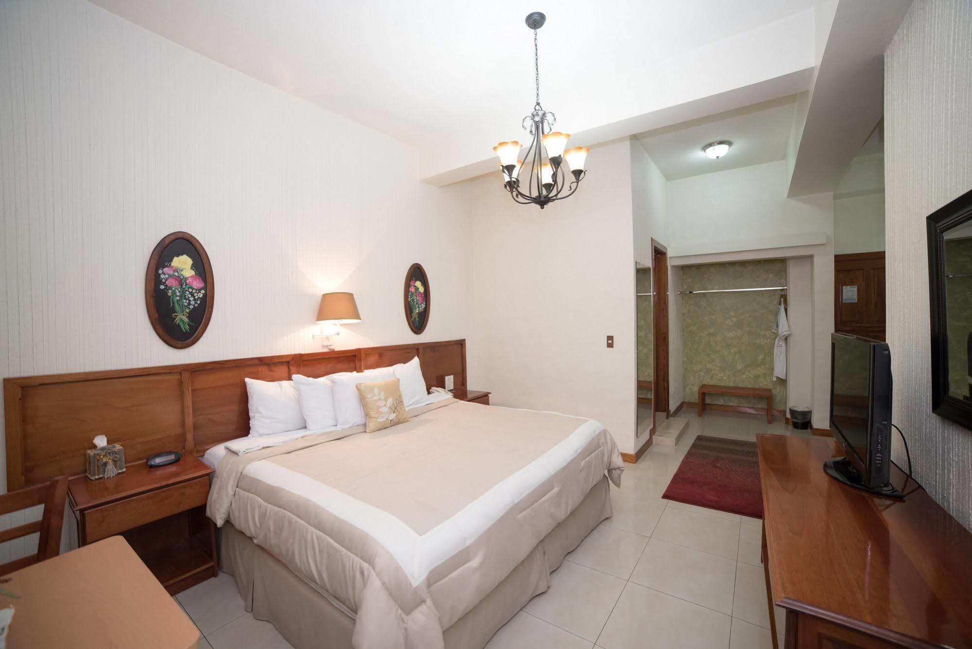 Hotel Anna Inn Olintepeque Ngoại thất bức ảnh